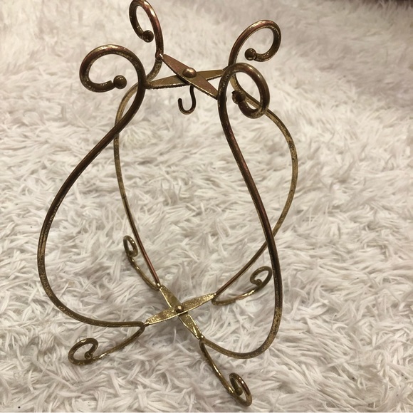 Pier 1 Single Gold Ornament Stand Holder - Picture 2 of 12